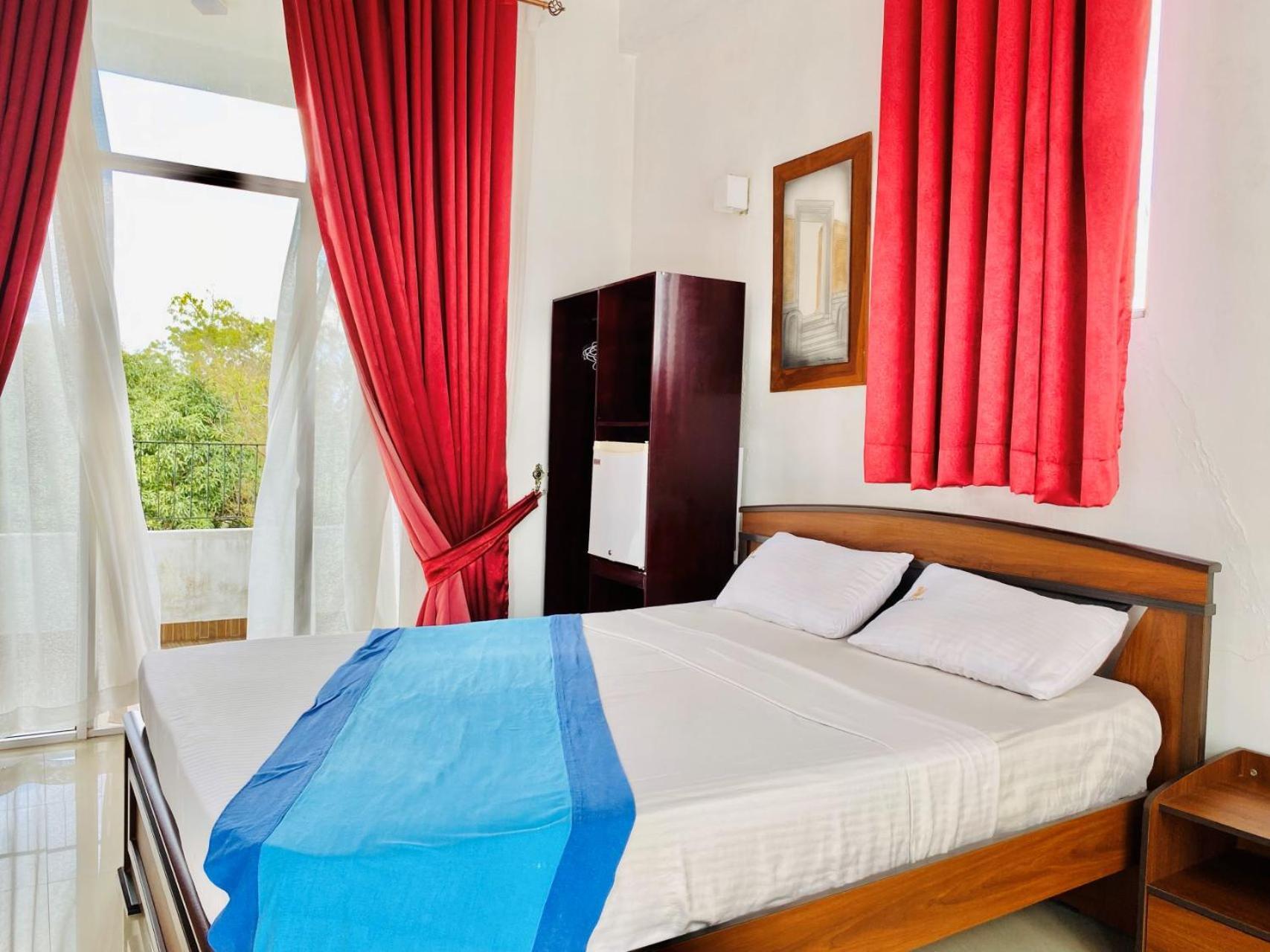 Ceylan Lodge Anuradhapura Bagian luar foto