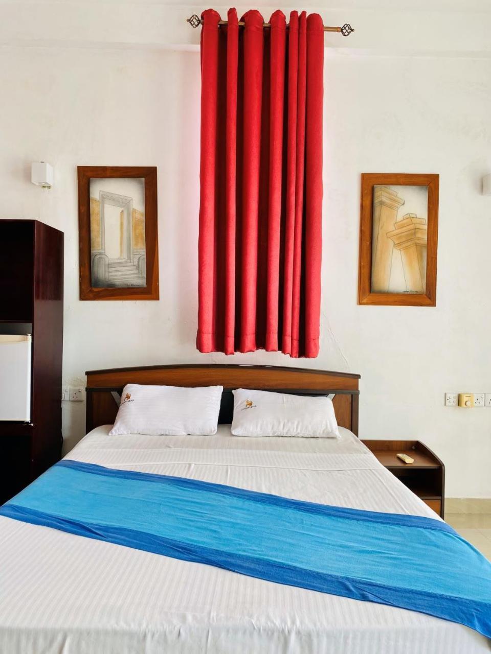 Ceylan Lodge Anuradhapura Bagian luar foto