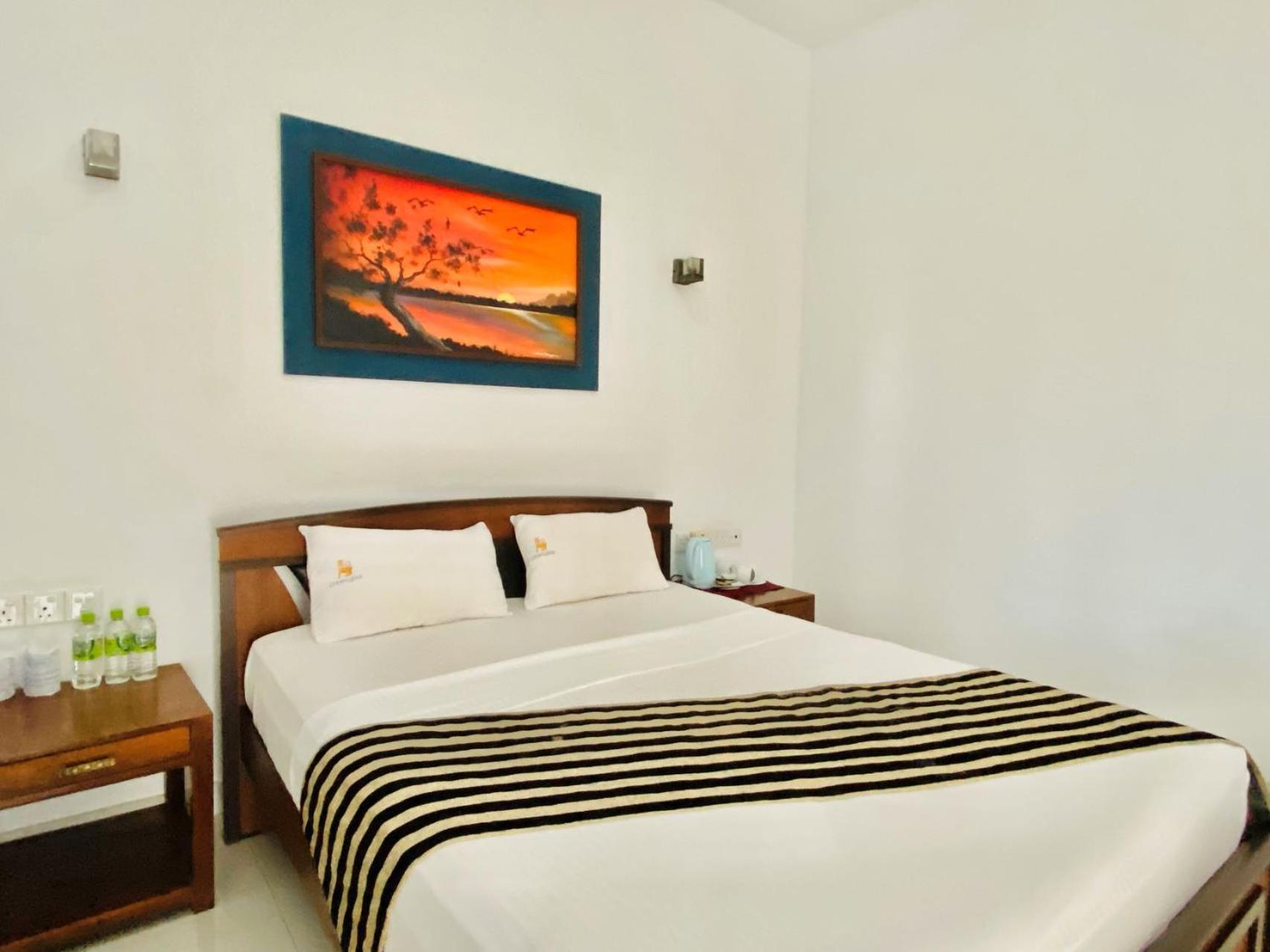 Ceylan Lodge Anuradhapura Bagian luar foto