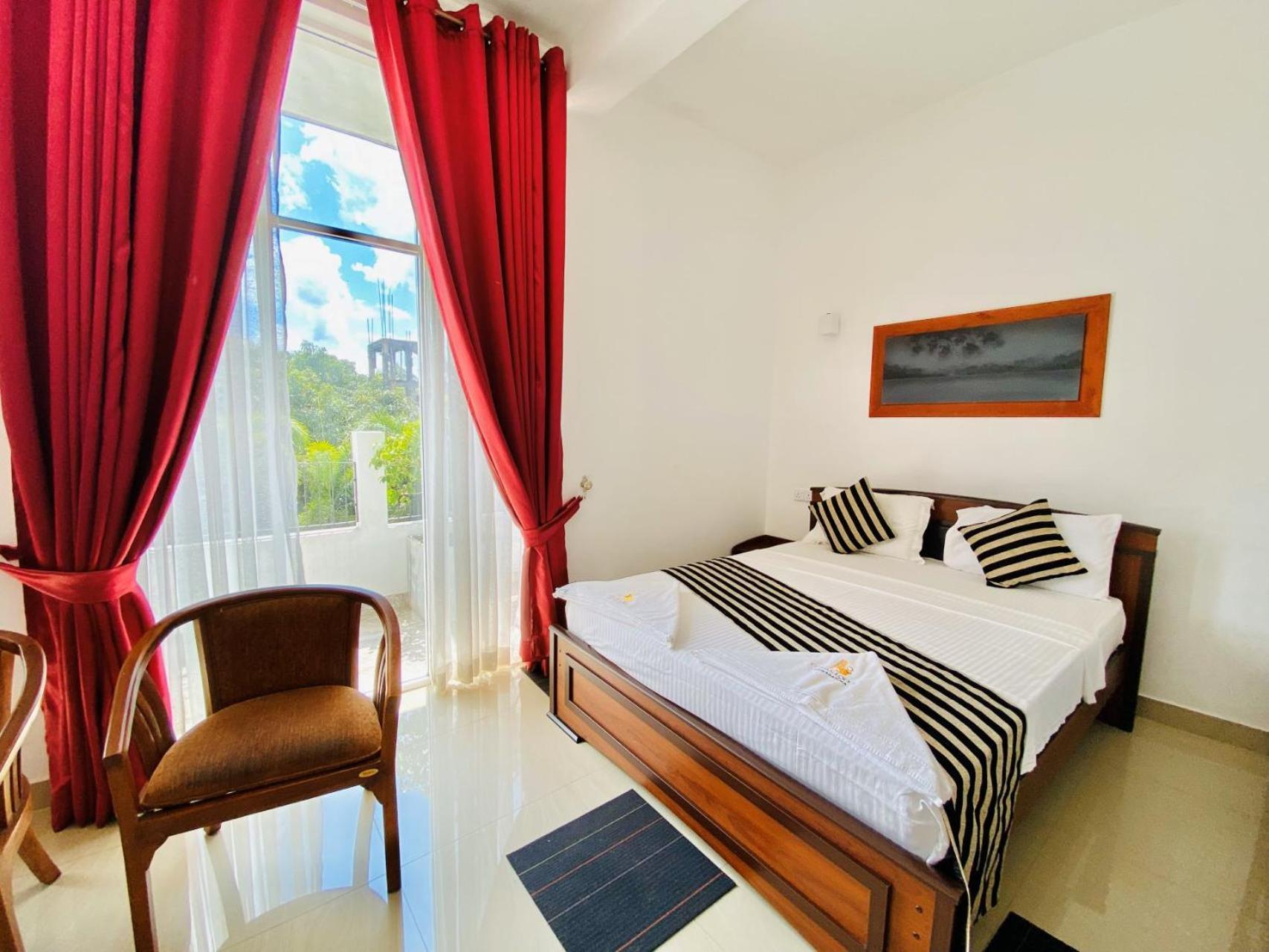 Ceylan Lodge Anuradhapura Bagian luar foto