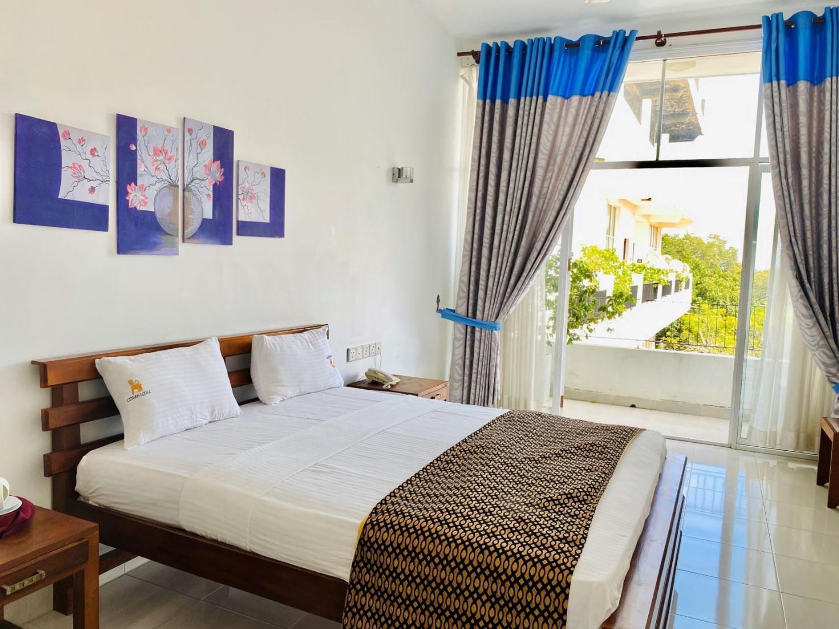 Ceylan Lodge Anuradhapura Bagian luar foto