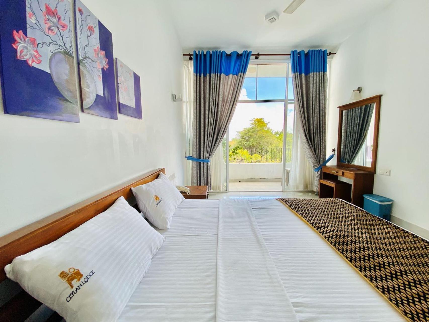 Ceylan Lodge Anuradhapura Bagian luar foto