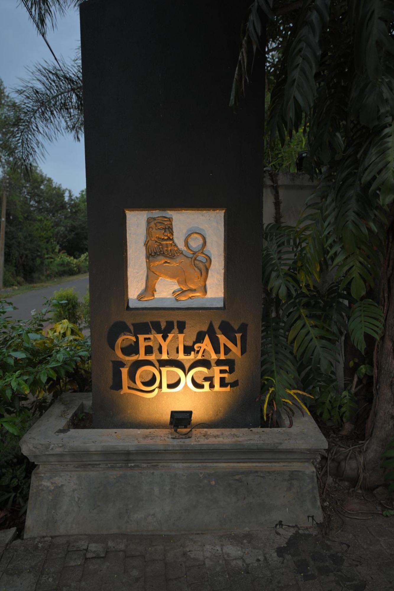 Ceylan Lodge Anuradhapura Bagian luar foto