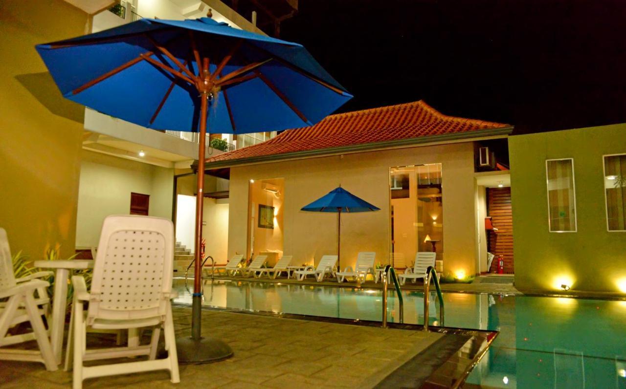 Ceylan Lodge Anuradhapura Bagian luar foto